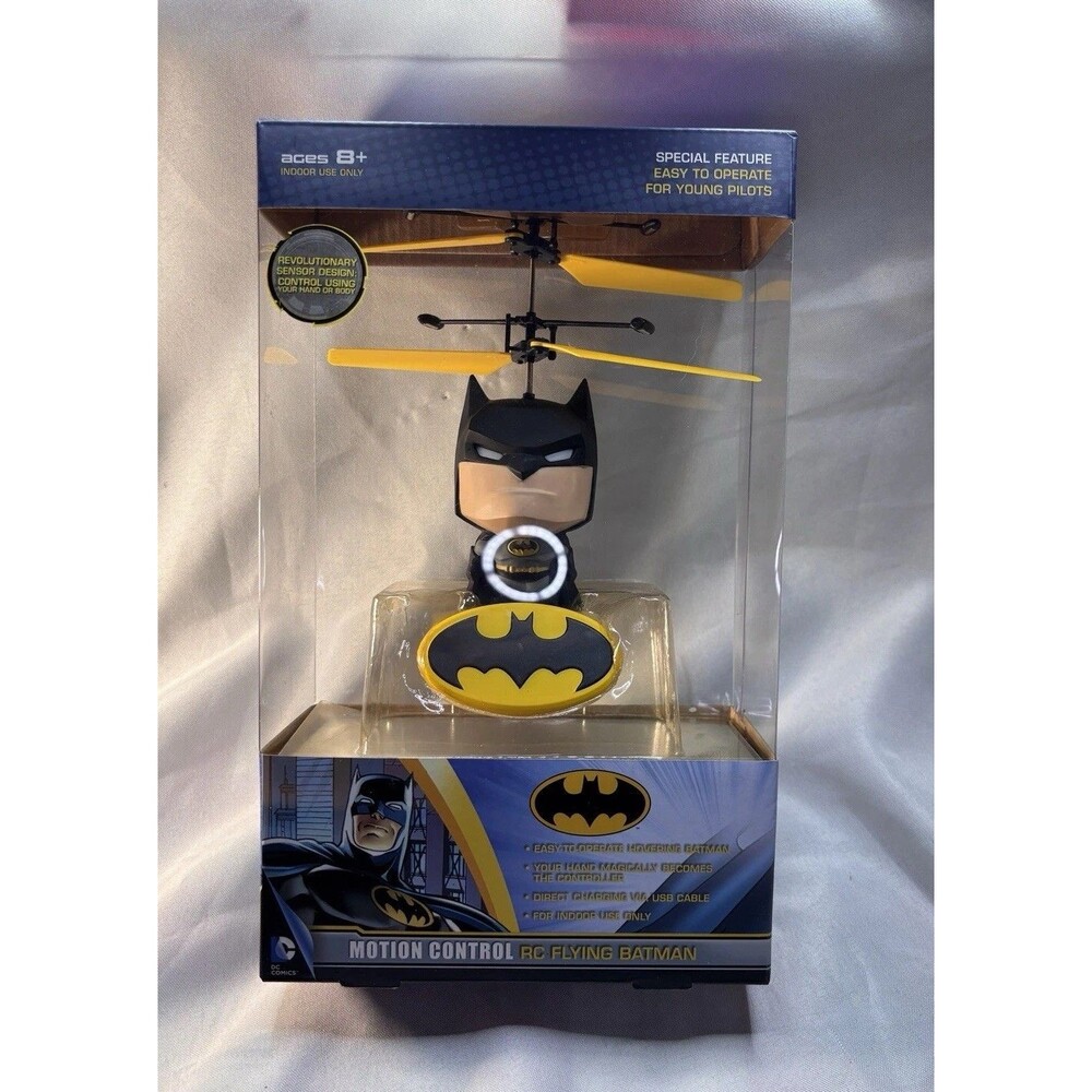 NEW HOVER HERO DC Comics Motion Control RC Flying Batman Rooftop Brands WB4001